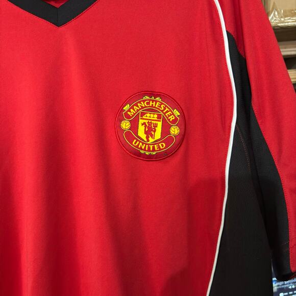 Manchester United Soccer Club Jersey XL Official Merchandise Shirt - Picture 4 of 4